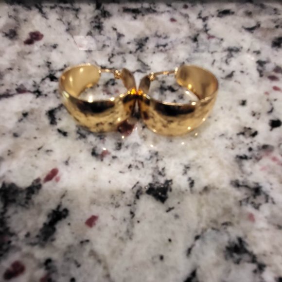 New Open Hoop Gold Earrings - Picture 1 of 3